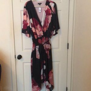 NWT Floral Wrap Midi Dress